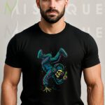 Crna majica s neonski obojenim breakdance skeletom u hoodieju i slušalicama – #Mistique #MistiqueStyle