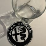 Alfa Romeo podmetač za čašu crno bijeli okrugli dizajn